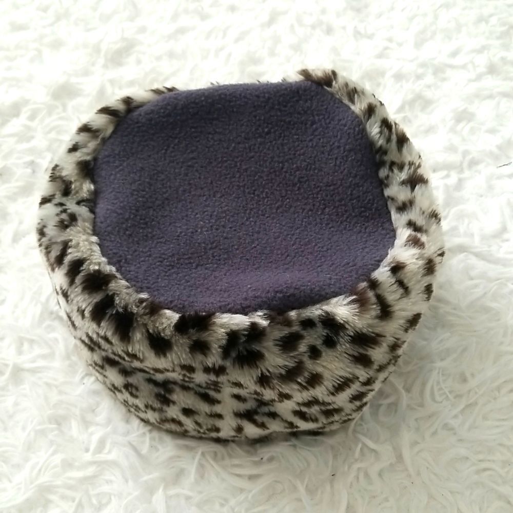 Leopard Print Hat - Picture 3 of 6